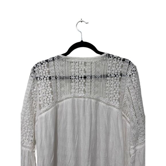 White Detailed Shoulder Bell Sleeve Button Front Blouse Size M Peasant Boho - Picture 8 of 10